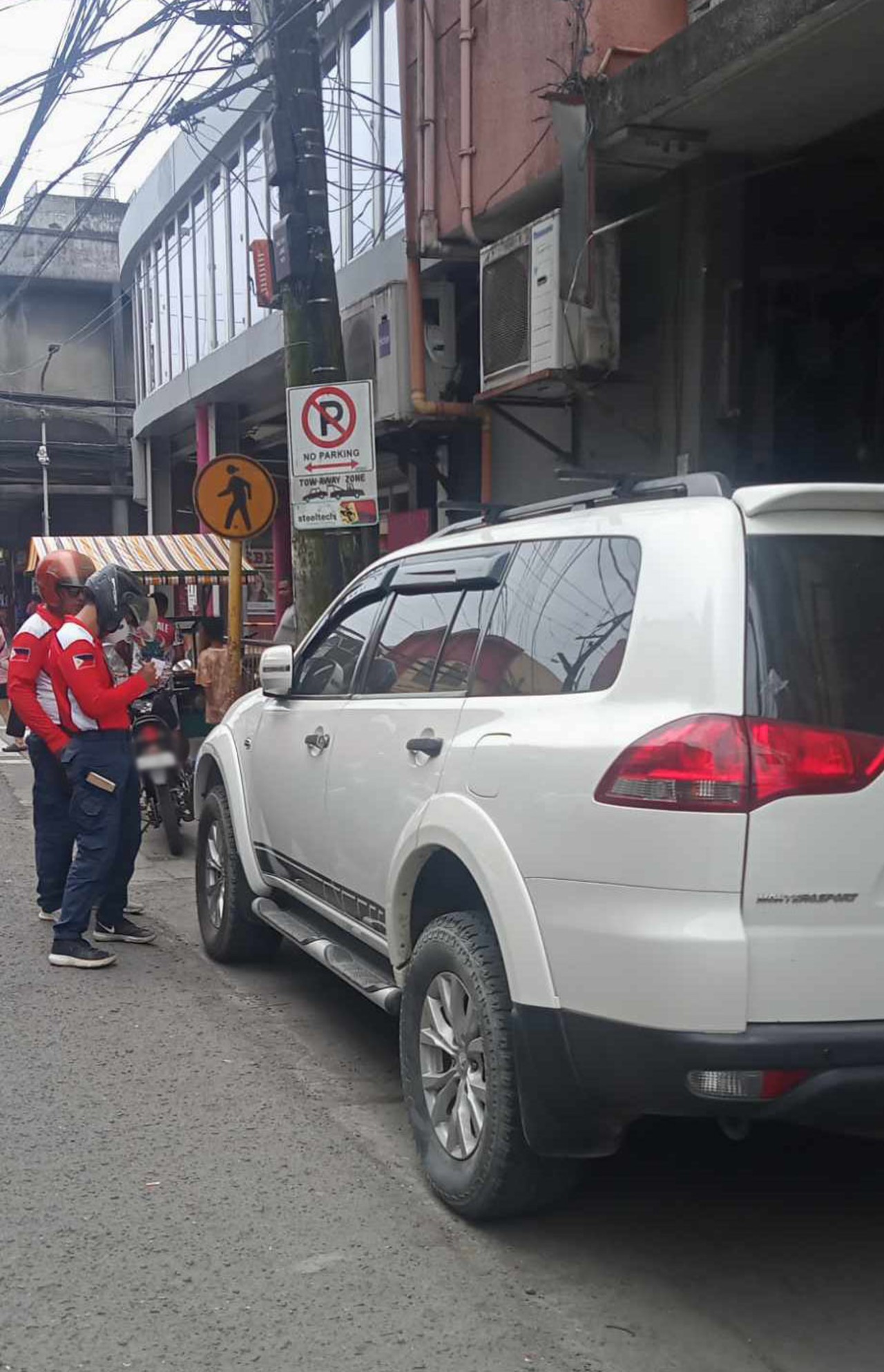 tacloban-TOMECO-enforcers-at-work